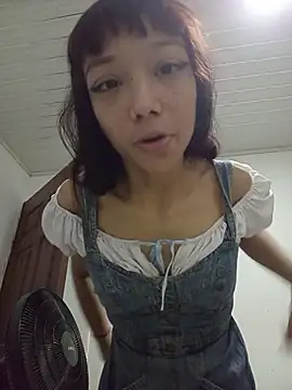 Snapshot of Karmakuro chatting on 03/11/26, 12:48 Karmakuro online show from 03/11/26, 12:48