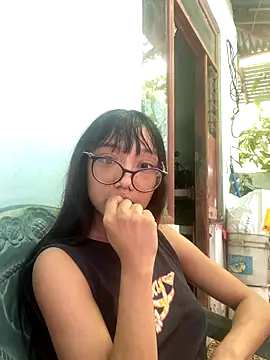 Karmakuro online show from 09/10/25, 07:46