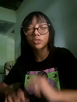 Karmakuro online show from 09/15/25, 07:58