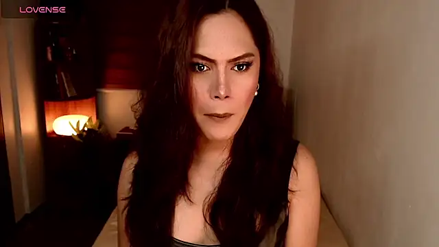 SweetieZeveey  online show from 04/08/26, 07:59