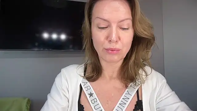 Snapshot of RachellAmazing chatting on 10/07/25, 06:14 RachellAmazing online show from 10/07/25, 06:14