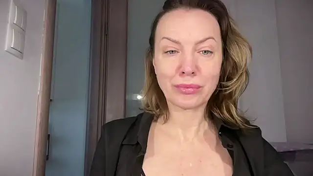 RachellAmazing online show from 04/18/26, 06:27