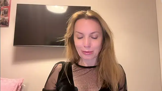Snapshot of RachellAmazing chatting on 03/20/25, 09:13 RachellAmazing online show from 03/20/25, 09:13