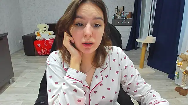 c arina x online show from 12/03/24, 10:56