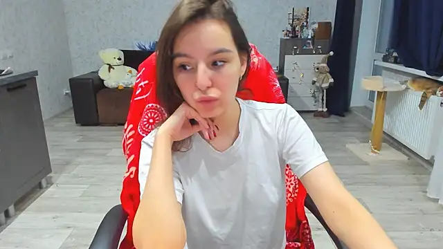 c arina x online show from 12/16/24, 05:33