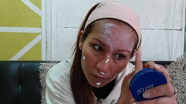 ValeriiaaB online show from 11/26/25, 05:13