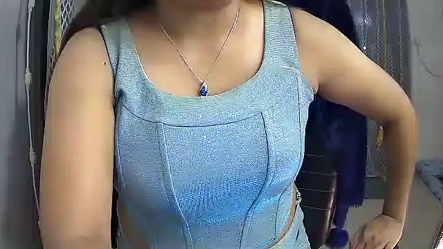 avav love online show from 02/17/25, 03:33