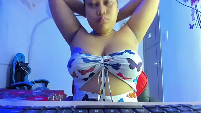 Snapshot of Lunastar02 chatting on 02/05/26, 07:21 Lunastar02 online show from 02/05/26, 07:21