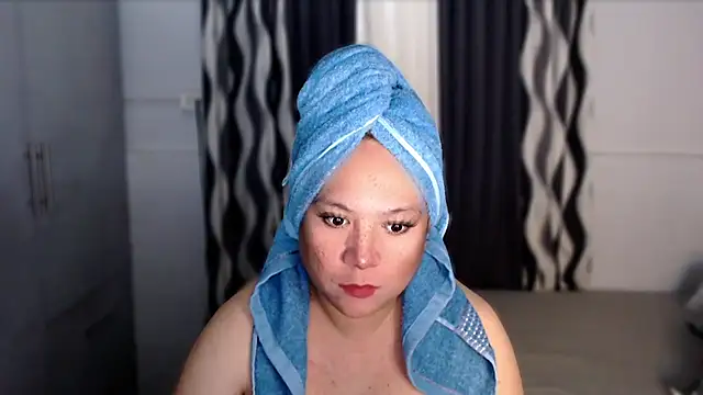 Snapshot of xSUCKTHYWOMANx chatting on 03/11/25, 05:35 xSUCKTHYWOMANx online show from 03/11/25, 05:35