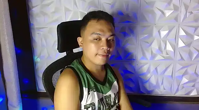 Snapshot of xsweetasian69x chatting on 03/14/25, 06:29 xsweetasian69x online show from 03/14/25, 06:29