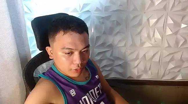 Snapshot of xsweetasian69x chatting on 03/14/25, 07:15 xsweetasian69x online show from 03/14/25, 07:15