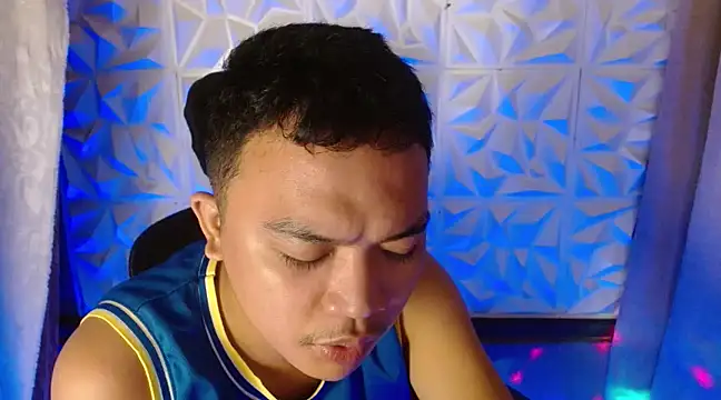 Snapshot of xsweetasian69x chatting on 03/21/25, 02:40 xsweetasian69x online show from 03/21/25, 02:40