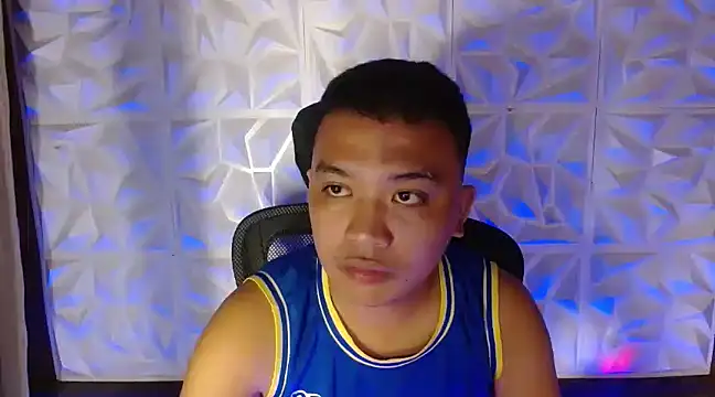 Snapshot of xsweetasian69x chatting on 03/12/25, 10:48 xsweetasian69x online show from 03/12/25, 10:48