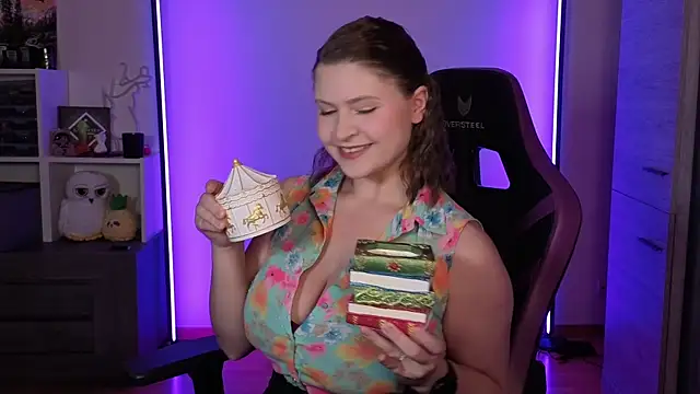 TinniAngel online show from 01/13/26, 06:01