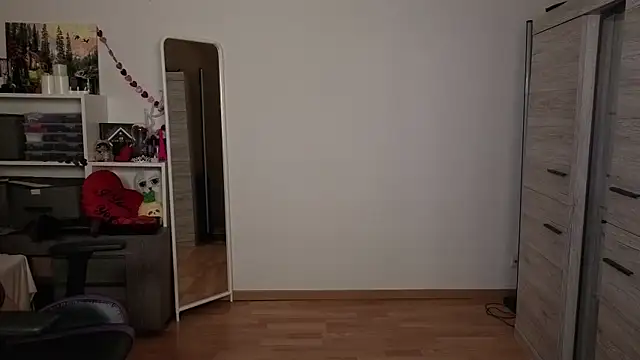 TinniAngel online show from 02/09/26, 07:01