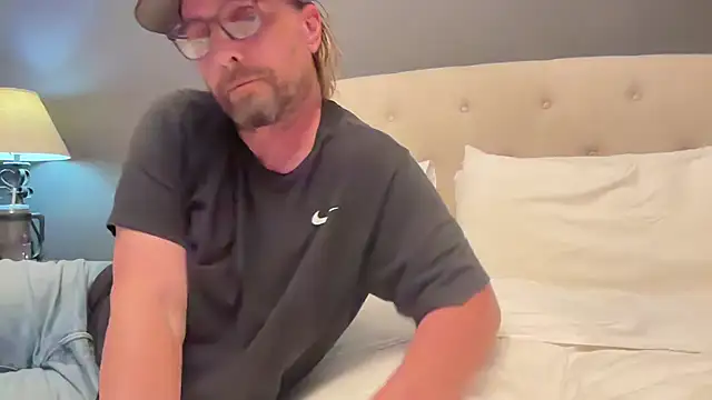 RyanRitchie online show from 11/17/25, 05:22