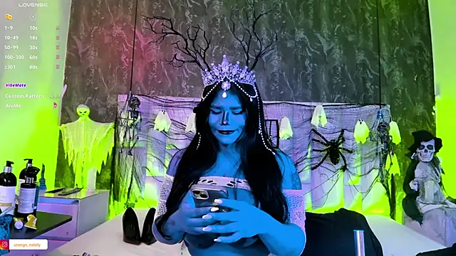 Snapshot of Sharik_Mackay chatting on 10/28/25, 10:58 Sharik Mackay online show from 10/28/25, 10:58