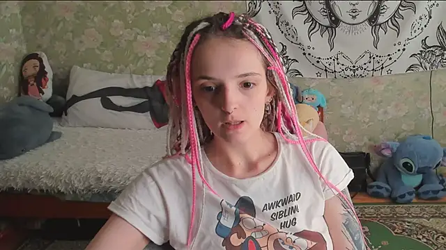 Snapshot of Cutie_Adelia chatting on 07/09/26, 10:15 Cutie Adelia online show from 07/09/26, 10:15