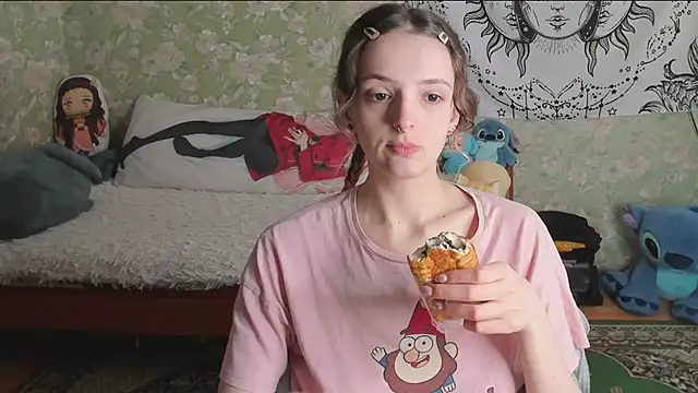 Cutie Adelia online show from 04/15/26, 08:53