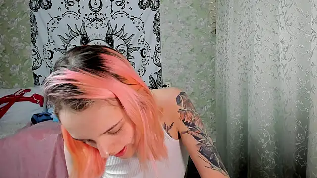 Cutie Adelia online show from 01/27/25, 04:01