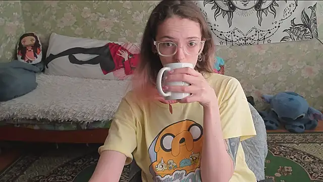 Cutie Adelia online show from 05/15/26, 10:24