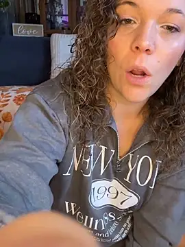 AuroraSummers online show from 10/22/25, 02:38