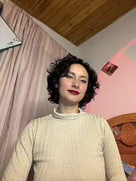 bellaa-w online show from 04/21/26, 03:46