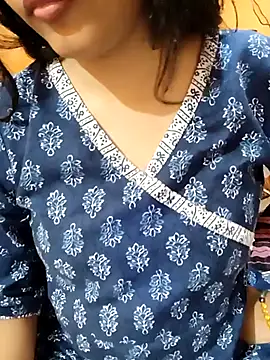 Snapshot of Diya_143 chatting on 03/21/25, 07:02 Diya 143 online show from 03/21/25, 07:02