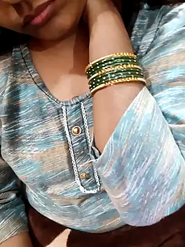 Diya 143 online show from 11/24/25, 07:58