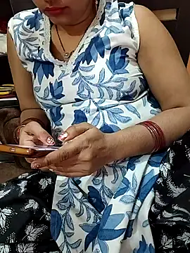 Snapshot of Diya_143 chatting on 04/20/26, 06:27 Diya 143 online show from 04/20/26, 06:27