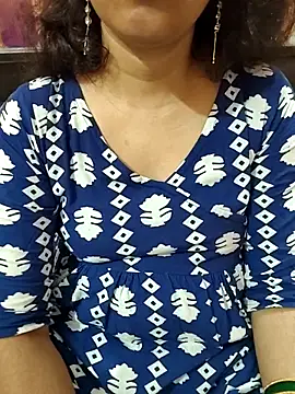 Snapshot of Diya_143 chatting on 05/13/26, 06:20 Diya 143 online show from 05/13/26, 06:20