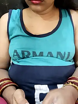 Snapshot of Diya_143 chatting on 09/23/25, 08:32 Diya 143 online show from 09/23/25, 08:32