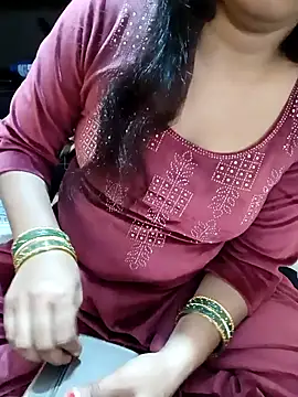 Diya 143 online show from 11/13/25, 06:50