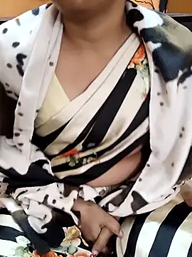 Diya 143 online show from 11/28/25, 07:30