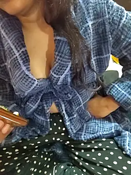 Diya 143 online show from 12/17/25, 07:30