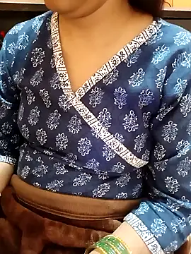 Diya 143 online show from 11/14/25, 07:45