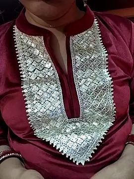 Diya 143 online show from 02/15/26, 07:57