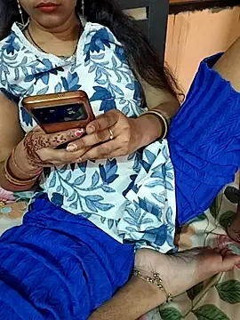 Snapshot of Diya_143 chatting on 05/15/26, 07:06 Diya 143 online show from 05/15/26, 07:06