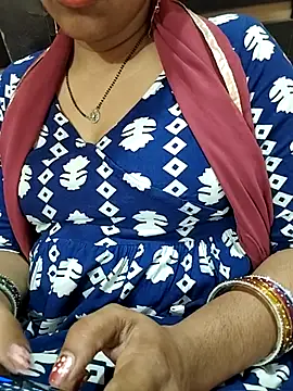 Snapshot of Diya_143 chatting on 04/25/26, 03:53 Diya 143 online show from 04/25/26, 03:53