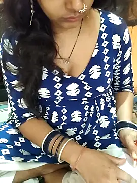 Snapshot of Diya_143 chatting on 05/05/26, 07:22 Diya 143 online show from 05/05/26, 07:22