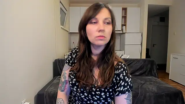 StacyTigerr online show from 02/06/25, 08:34