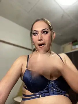 HugeKatarinaTS online show from 03/01/26, 06:41