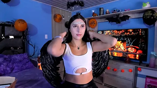 brenda moris01 online show from 10/28/25, 09:25