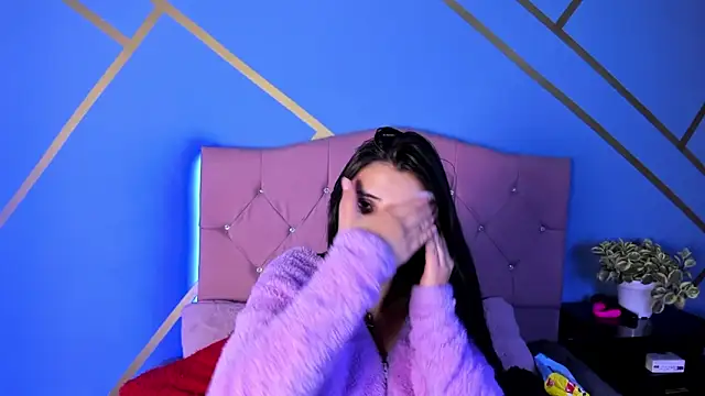 brenda moris01 online show from 12/05/25, 09:12