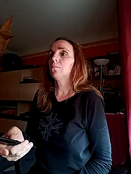 Dettybitch40 online show from 10/30/25, 08:01