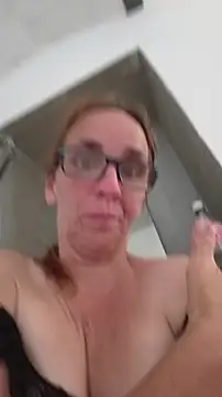 Dettybitch40 online show from 06/18/26, 03:06