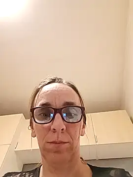 Dettybitch40 online show from 11/05/25, 06:11