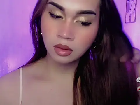 Snapshot of AlodiaOfCums chatting on 09/23/25, 04:03 AlodiaOfCums online show from 09/23/25, 04:03