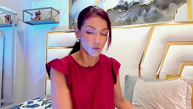 HannaPetit online show from 12/04/25, 07:02