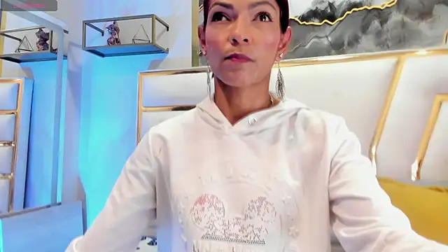 HannaPetit online show from 02/27/26, 07:03